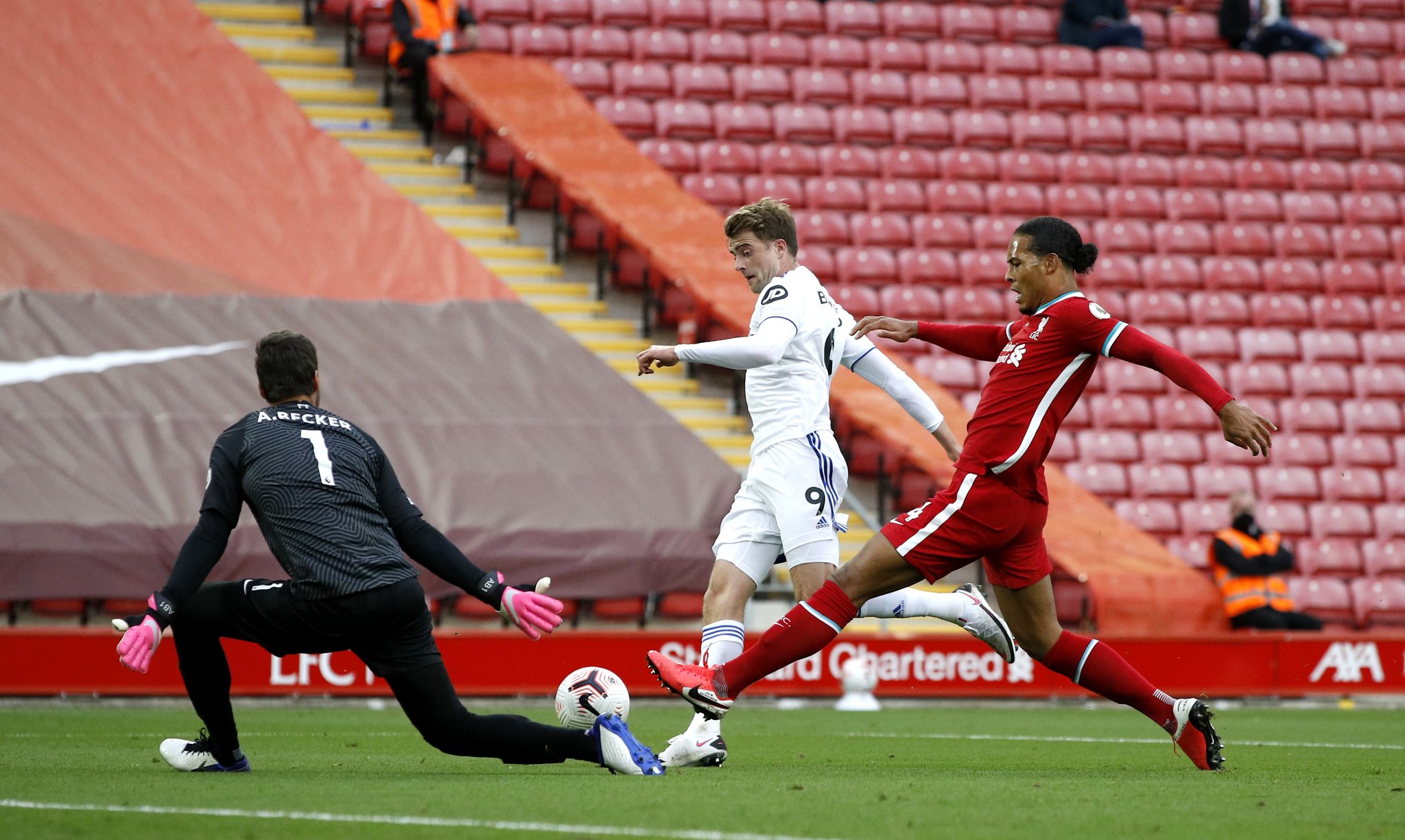 为球队挺身 为球队挺身